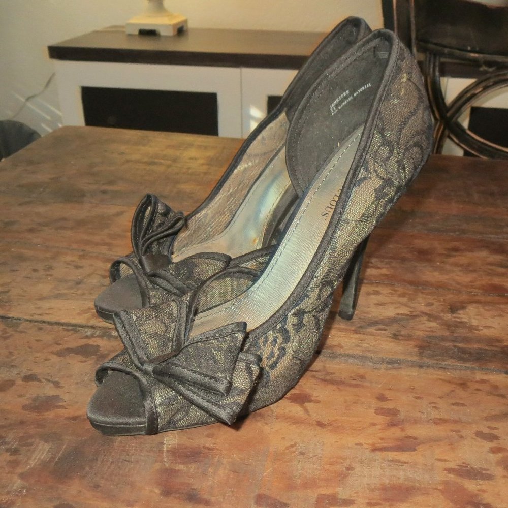 Just Fabulous JENNIFER Peep Toe Heel Lace Body sz 11